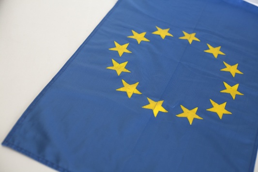 NisZastavaEvropskeunijeodosnivanja1992